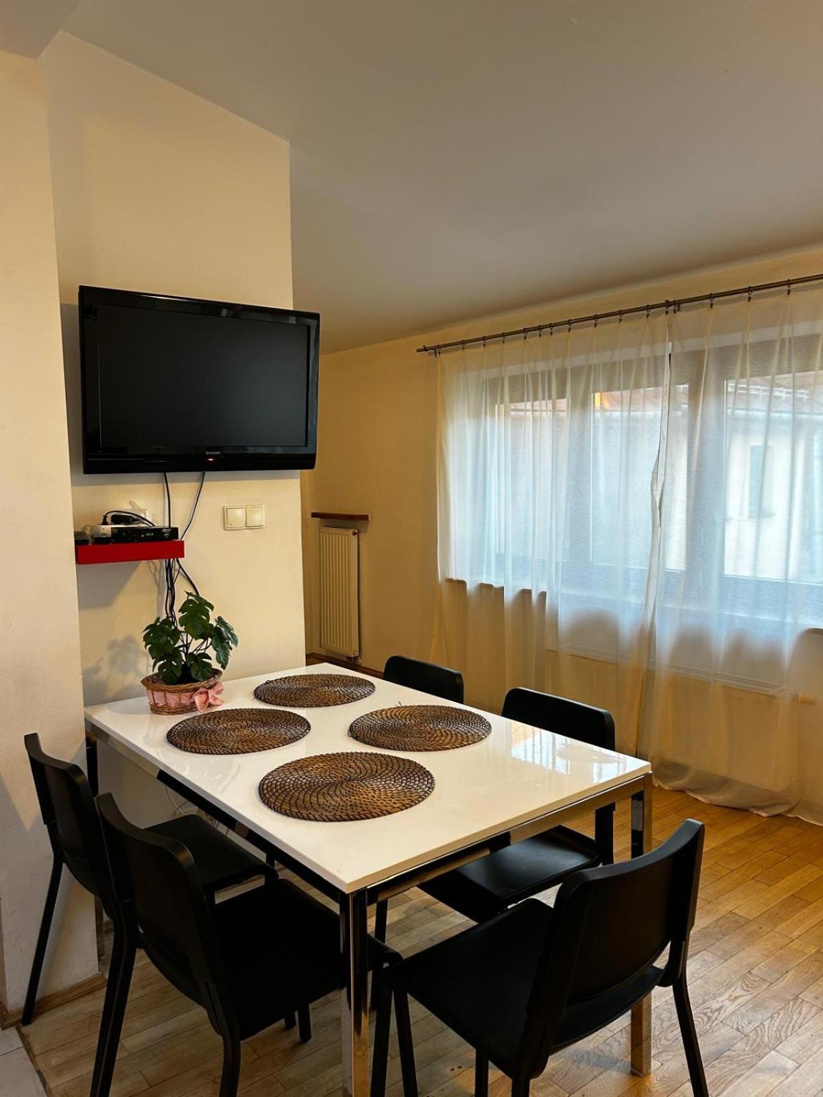 Golden Apartments With Lift - Old Town Cracóvia Exterior foto