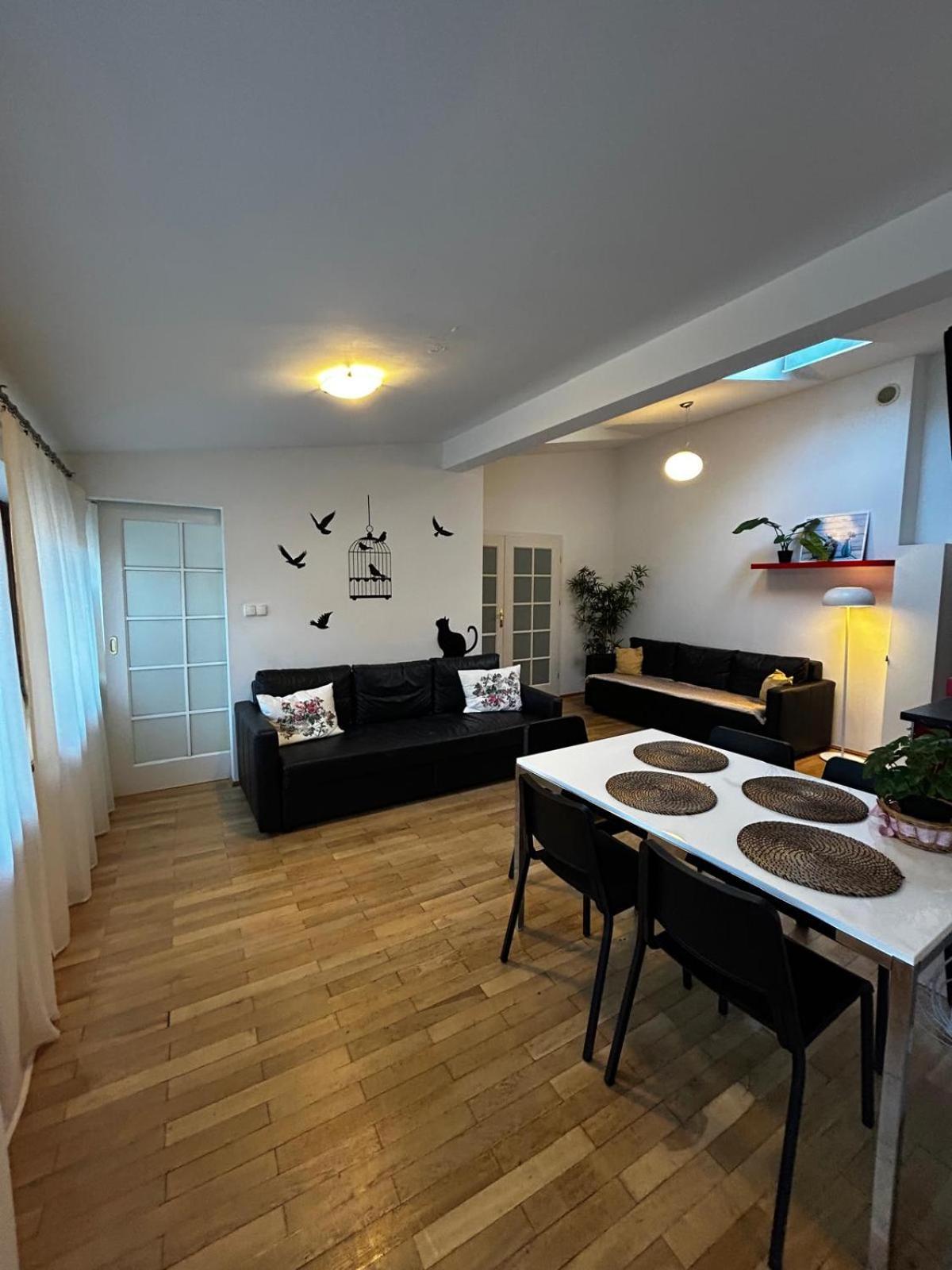 Golden Apartments With Lift - Old Town Cracóvia Exterior foto
