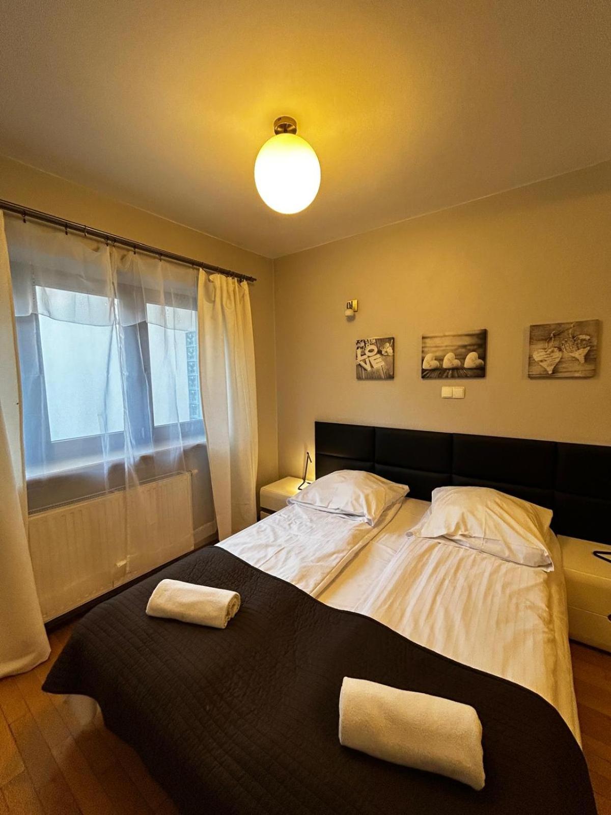 Golden Apartments With Lift - Old Town Cracóvia Exterior foto